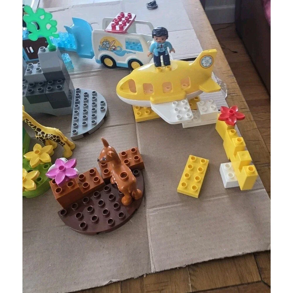 Lego Duplo Airplane Panda Animal Surf Van Train People Kids Giraffe Lot Of 150